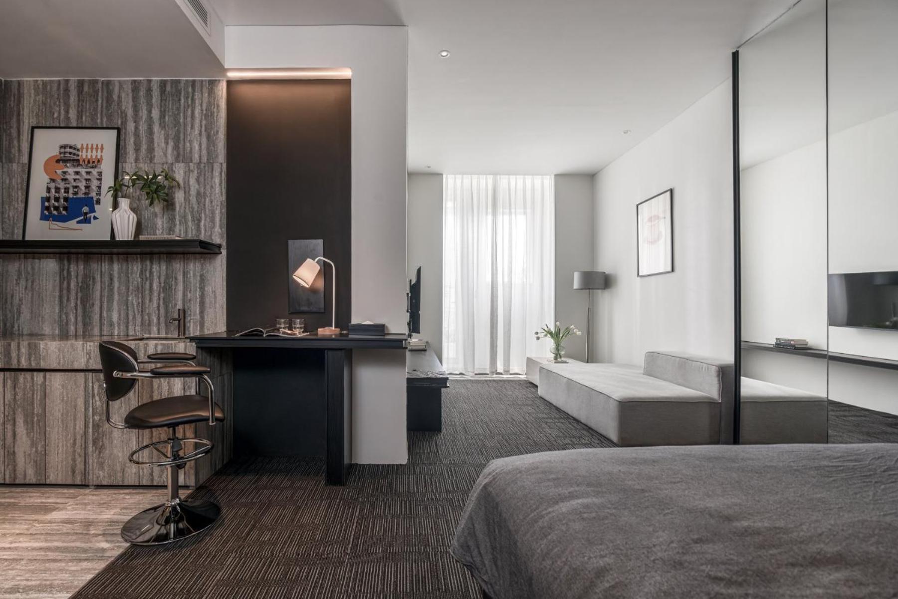 M Village Nguyen Kiem - Cosmo Airport Hotel Хошимин Екстериор снимка